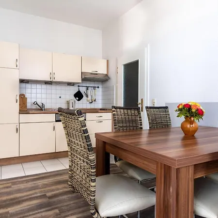 Kuestenkind-binz-|-villa-strandidyll-fewo-4-75m²-meerblick-2-balkone Apartman *