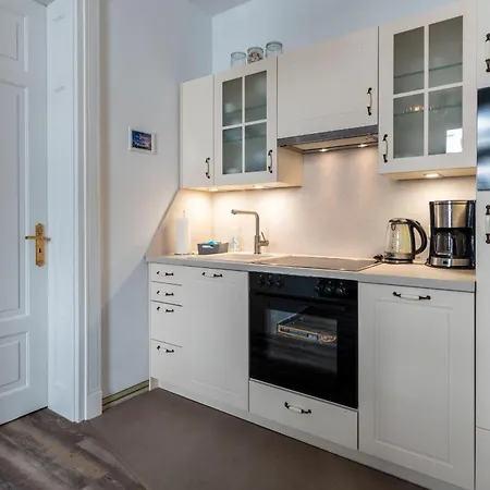 Kuestenkind-binz-|-villa-strandidyll-fewo-4-75m²-meerblick-2-balkone Binz