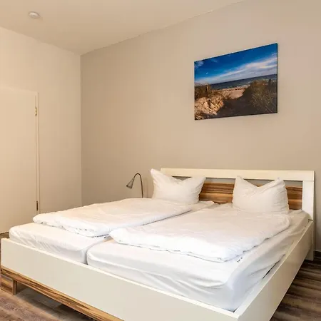 Kuestenkind-binz-|-villa-strandidyll-fewo-4-75m²-meerblick-2-balkone * Binz